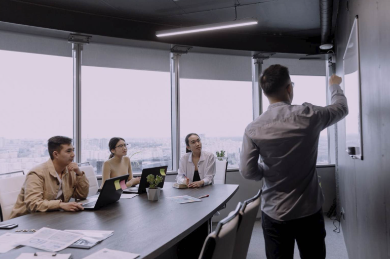 How to Build Wisdom in Leadership Challenges