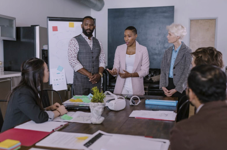How to Build Stronger Leadership Communication and People Skills in Fast-Growing Teams