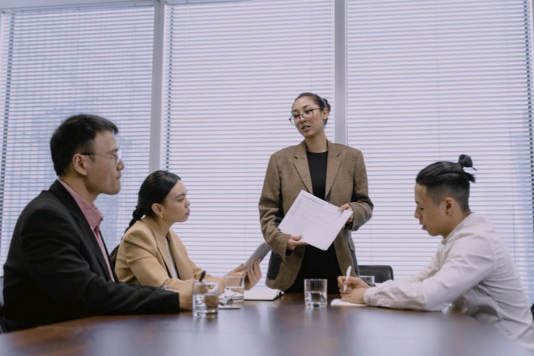 How Does Theatre Help People Management